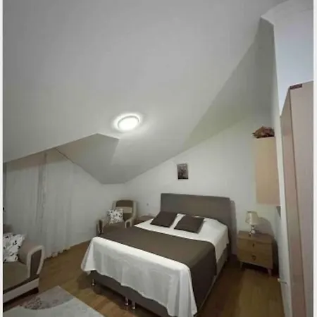 Ces *