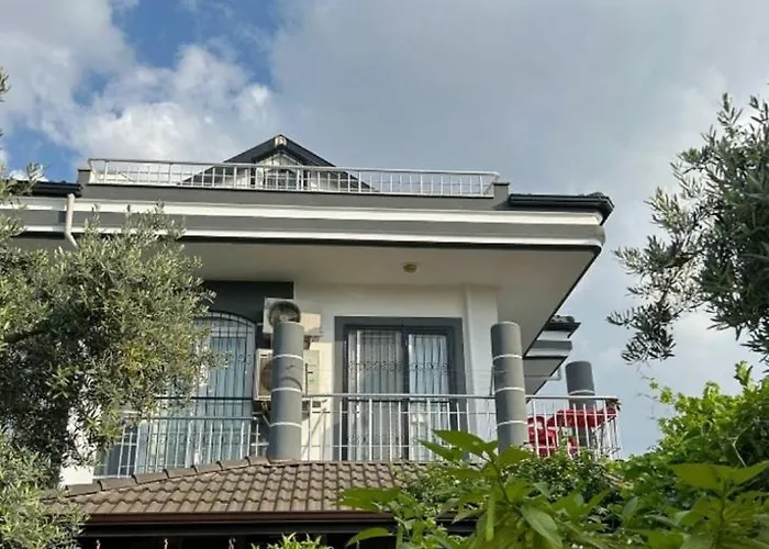 Ces * Φετιγιέ